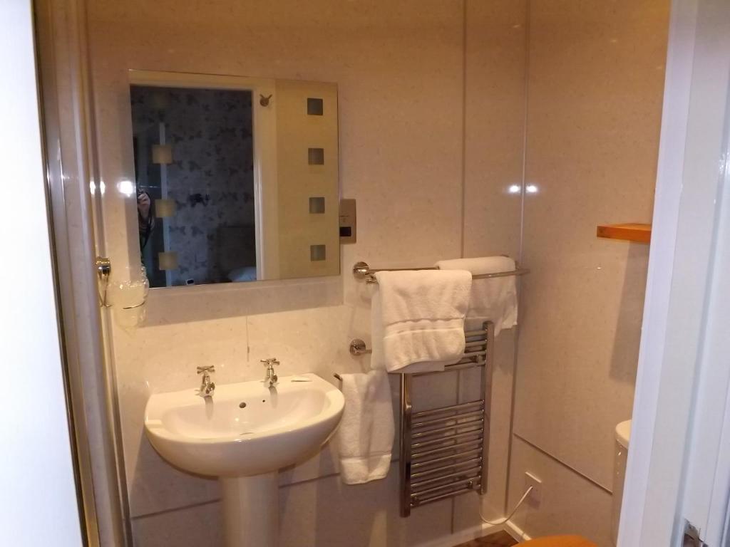 Almond Villa Guest House パース 部屋 写真